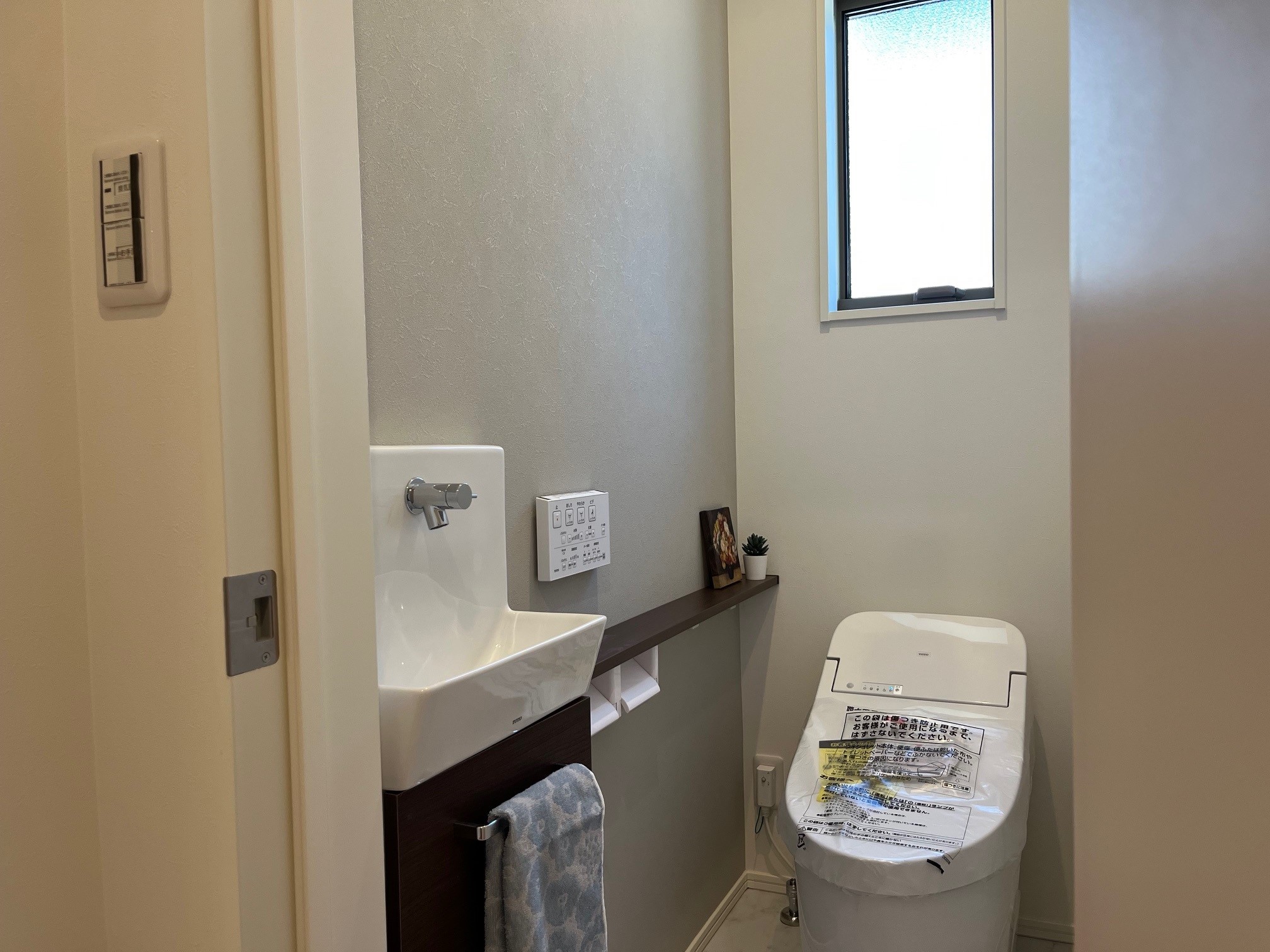 トイレ　１Fトイレは手洗いセパレートです