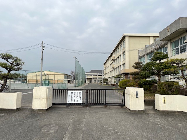 境川中学校